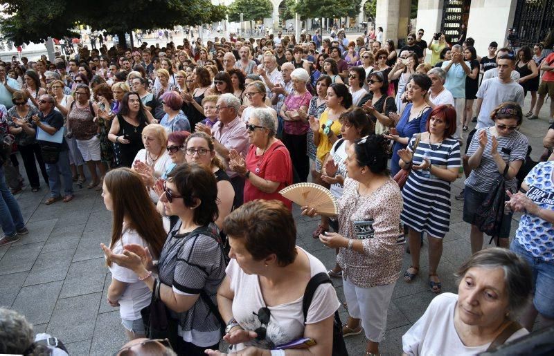 Concentraciones contra el asesinato machista en Zaragoza