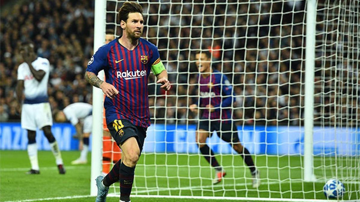 Jugada de manual: Suárez se lleva la defensa y Messi la pone imposible para Lloris