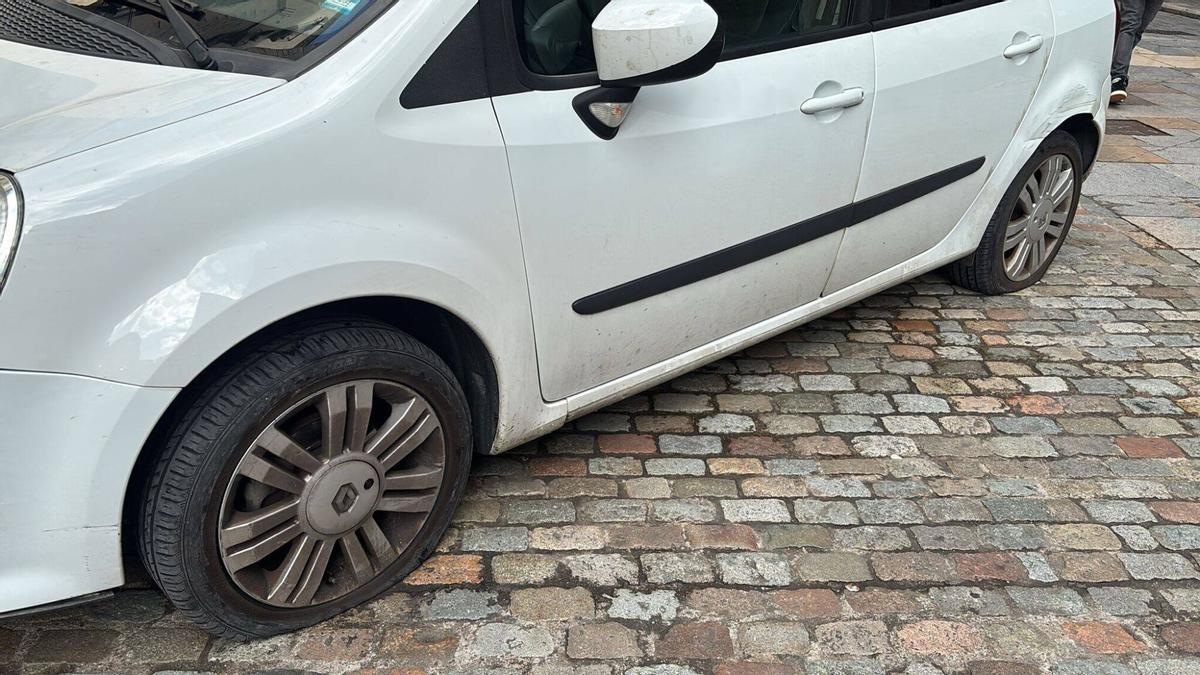 Imatges de les rodes punxades al Barri Vell