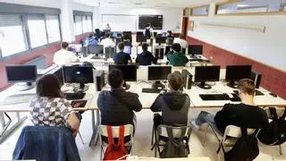 Más de una veintena de institutos de la provincia sufren la falta de profesores de Informática