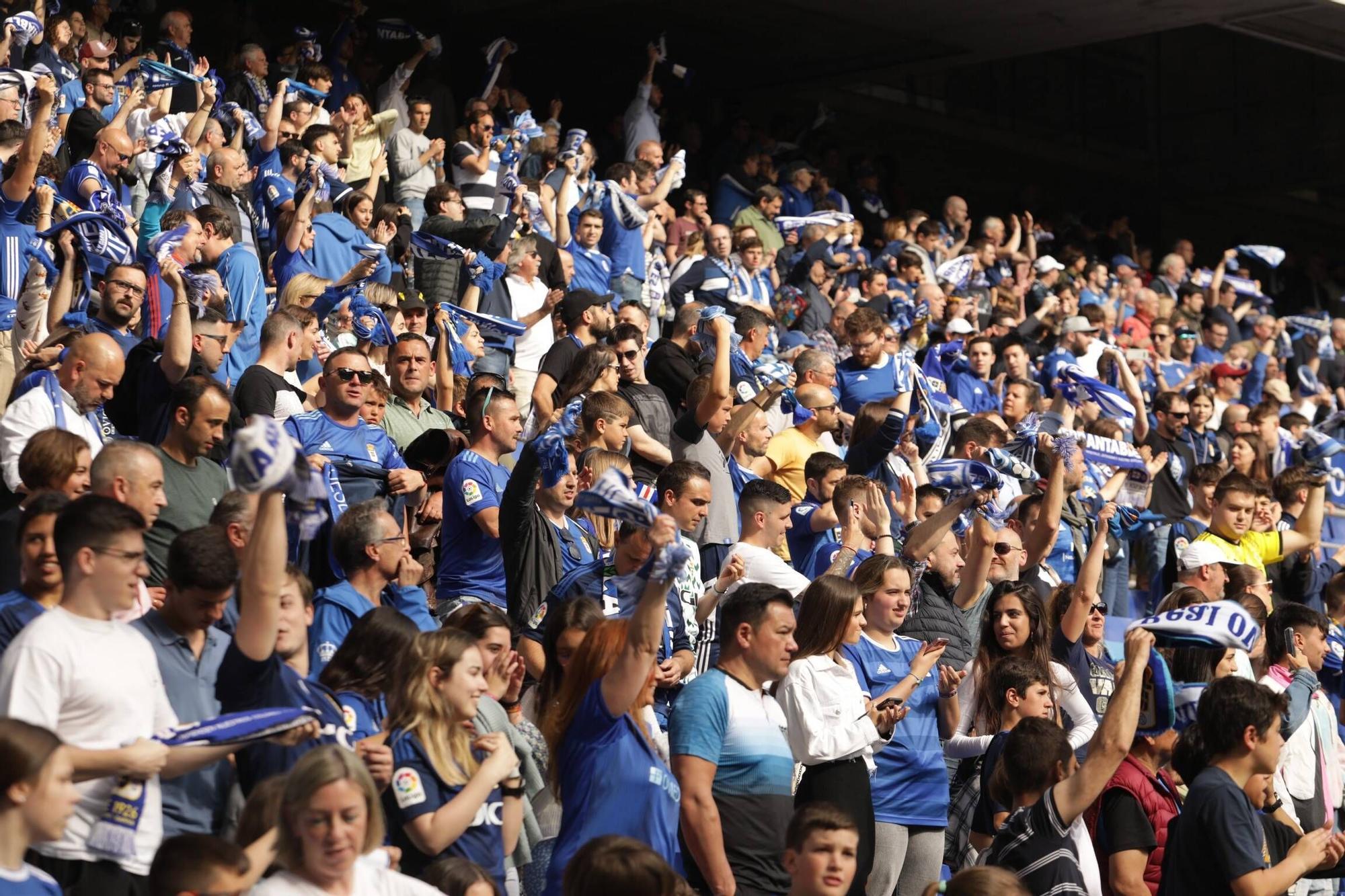 EN IMÁGENES: La remontada del Oviedo frente a la Ponferradina y el gran ambiente en el Tartiere