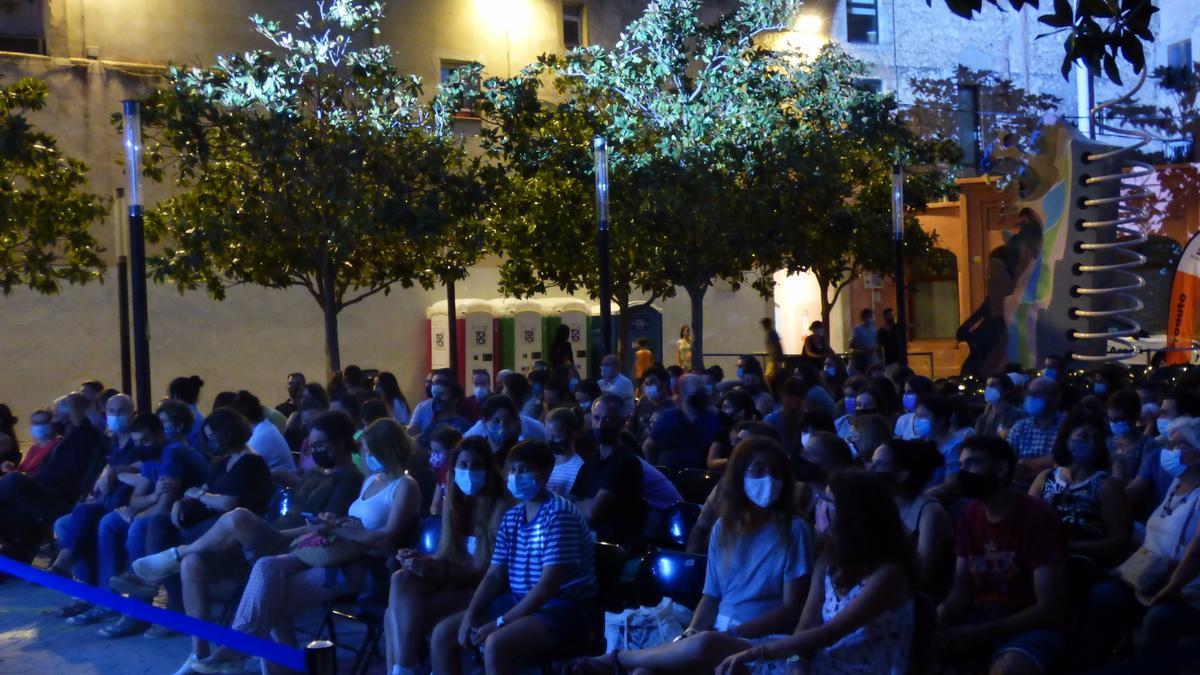 Concert de Marcel i Júlia a la Plaça Josep Pla