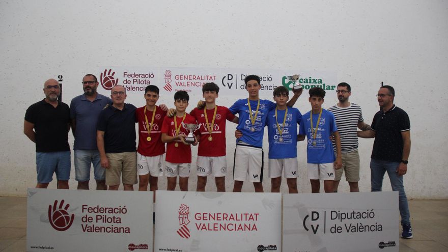 Canals proclama als campions del II Campionat Escolar de raspall