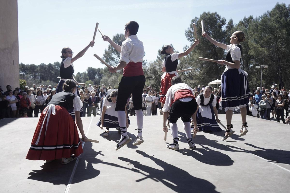 El Santuari de Joncadella viu un concorregut aplec de Dilluns de Pasqua