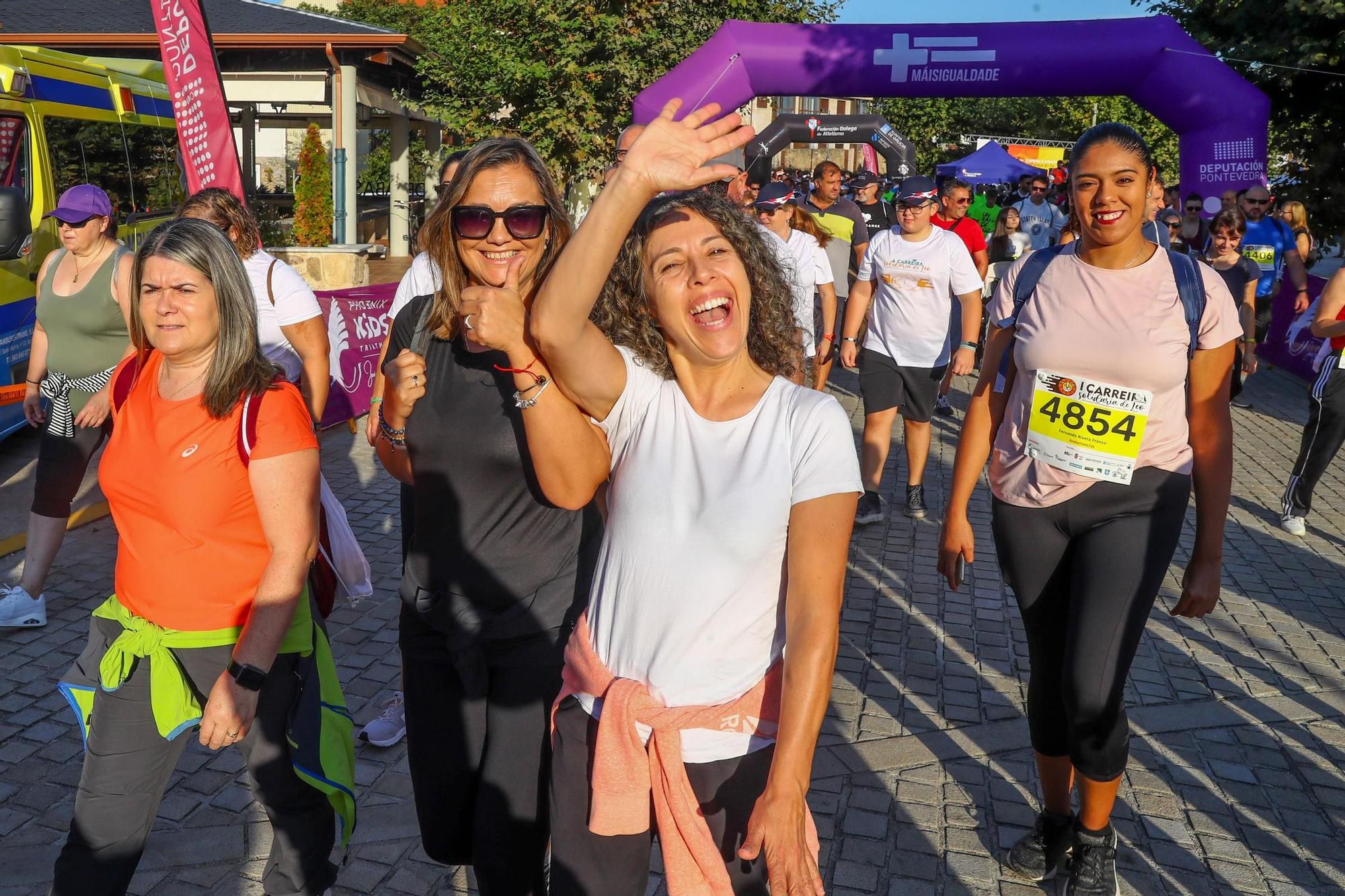 Asistentes a la "I Carrera Solidaria de Leo", con la que recordar al bebé de Meis fallecido hace casi un año y dar visibilidad a las enfermedades raras.