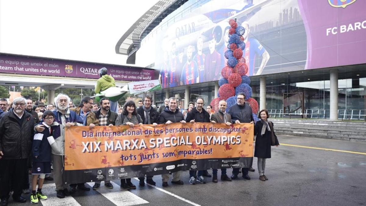 Los participantes en la Marxa Special Olympics Catalunya