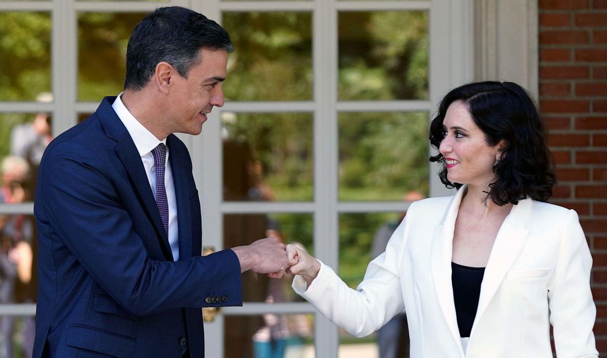 Ayuso porta a l’extrem el seu pols amb Sánchez i no anirà a la Moncloa Ayuso porta a l’extrem el seu pols amb Sánchez i no anirà a la Moncloa