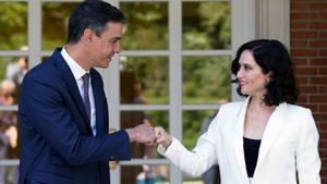 Ayuso porta a l’extrem el seu pols  amb Sánchez i no anirà a la Moncloa