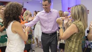 Sánchez reestructura el PSOE  amb perfils connectats al Govern