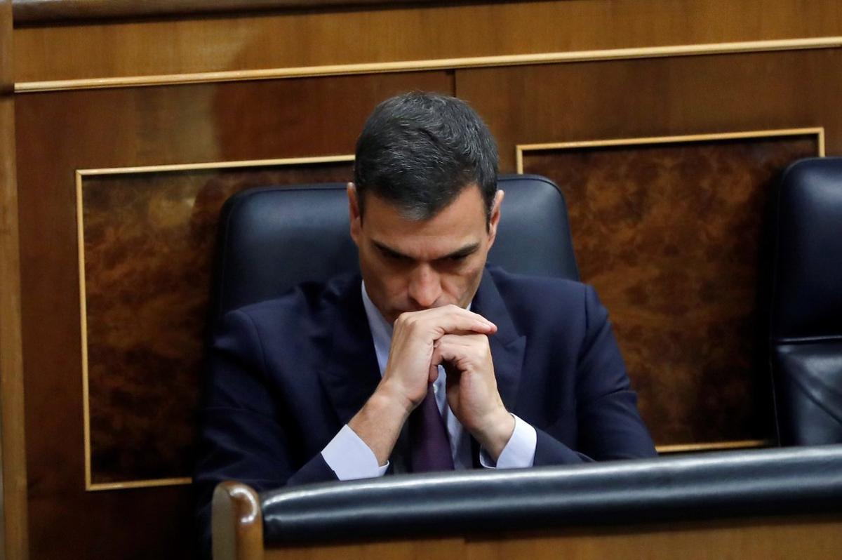 GRAF6280. MADRID, 12/02/2019.- El presidente del Gobierno, Pedro Sánchez, durante el debate de totalidad de los presupuestos este martes en el pleno del Congreso. EFE/Juan Carlos Hidalgo