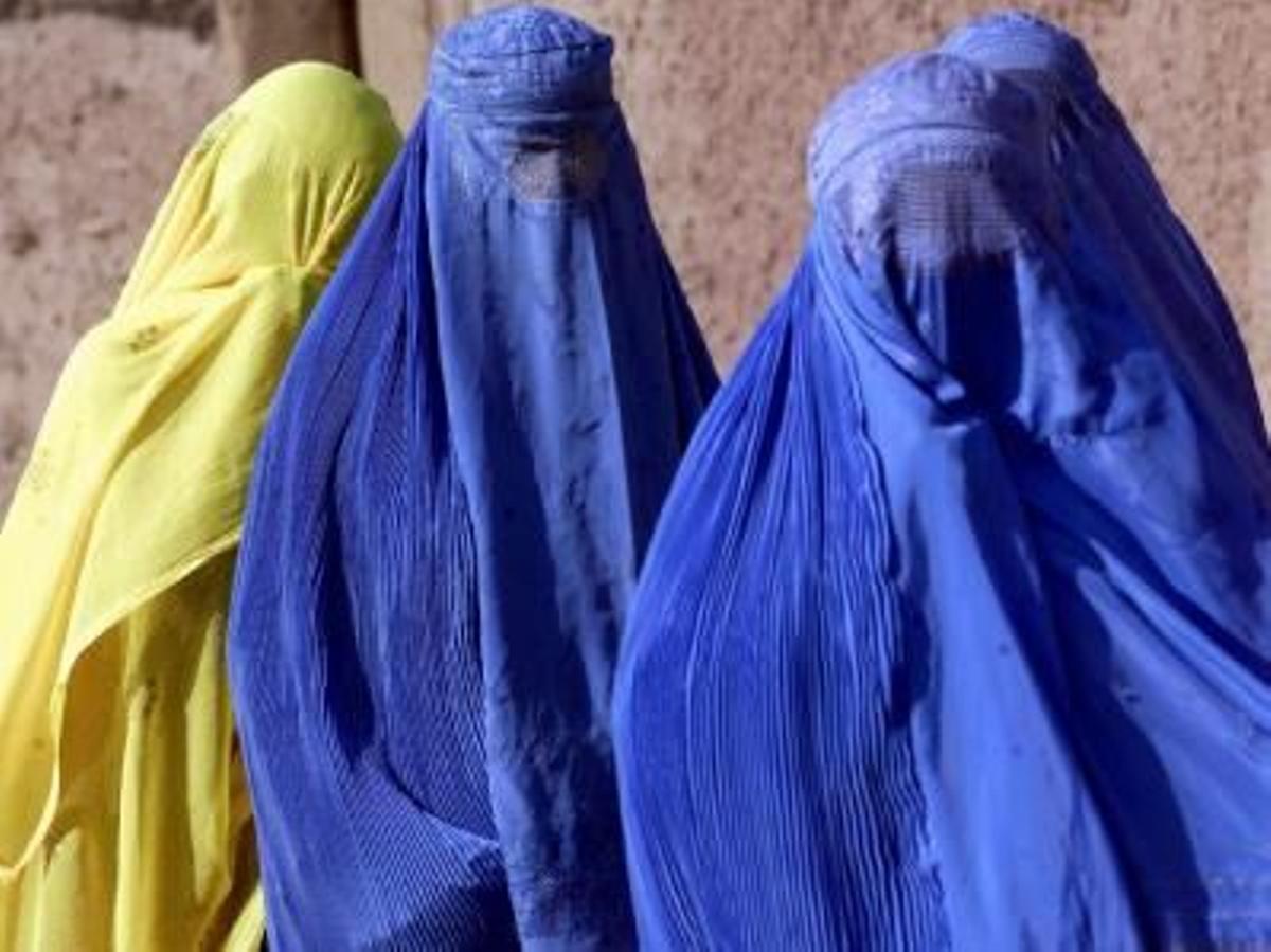 Sociedad. Mujeres, burka, velos islámicos