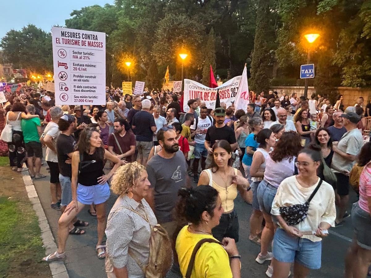 Manifestación 26J Menys Turisme, Més Vida