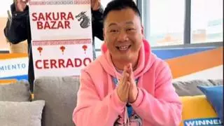 Un chino explica por qué están cerrando los bazares: “Los bulos que circulan por las redes… ¡Eso son tonterías!”