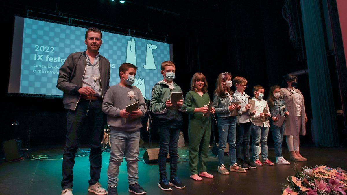 O acto tivo lugar no Teatro Principal da Estrada.