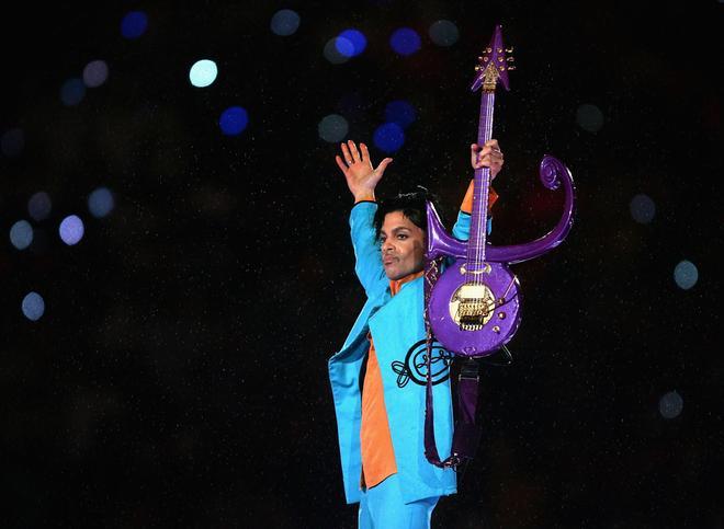 La actuación de Prince en la final de la Super Bowl 2007