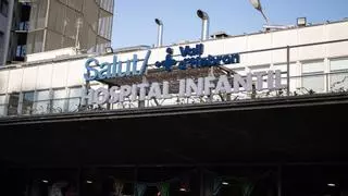 El bebé maltratado sale de Vall d'Hebron con una familia de acogida tras casi un mes ingresado