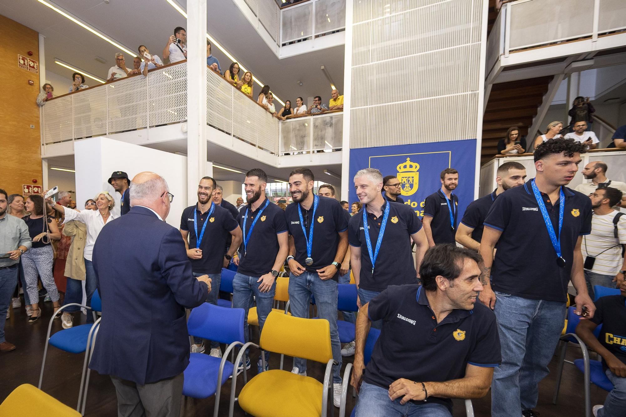 Celebración de la Eurocopa del CB Gran Canaria en el Cabildo grancanario