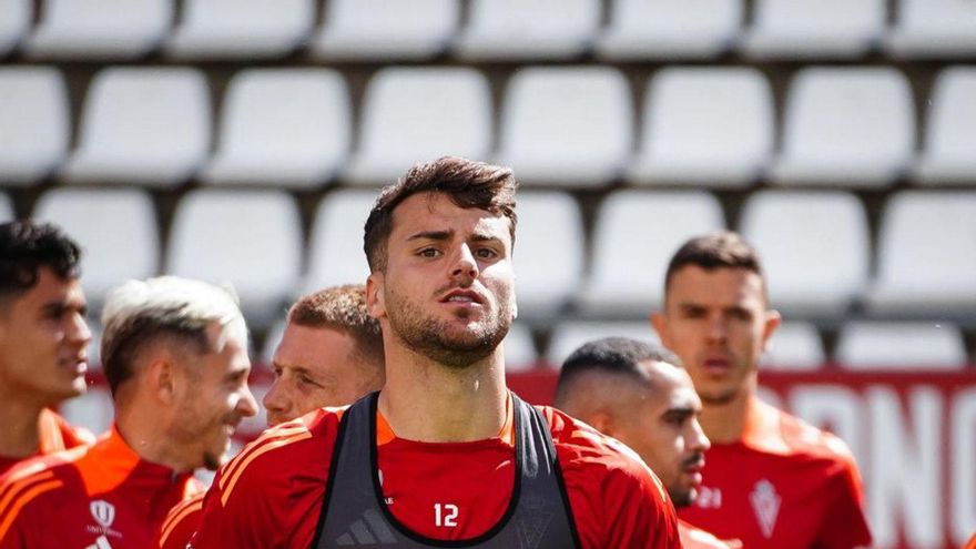 Raúl Alcaina, durante un entrenamiento en Nueva Condomina | PRENSA REAL MURCIA