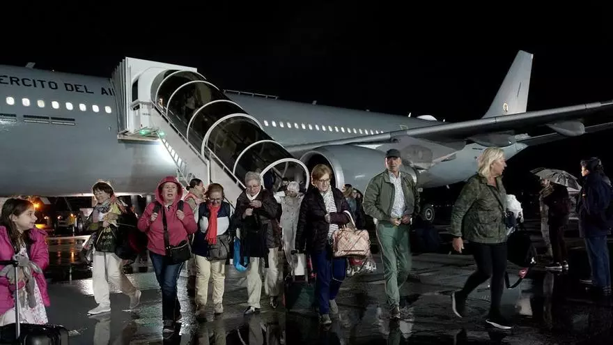 Llega un nuevo avión militar con 251 españoles evacuados de Oriente Próximo