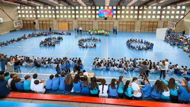 El San Ignacio Jesuitas de Oviedo iza la Bandera Verde | CEDIDA A LNE
