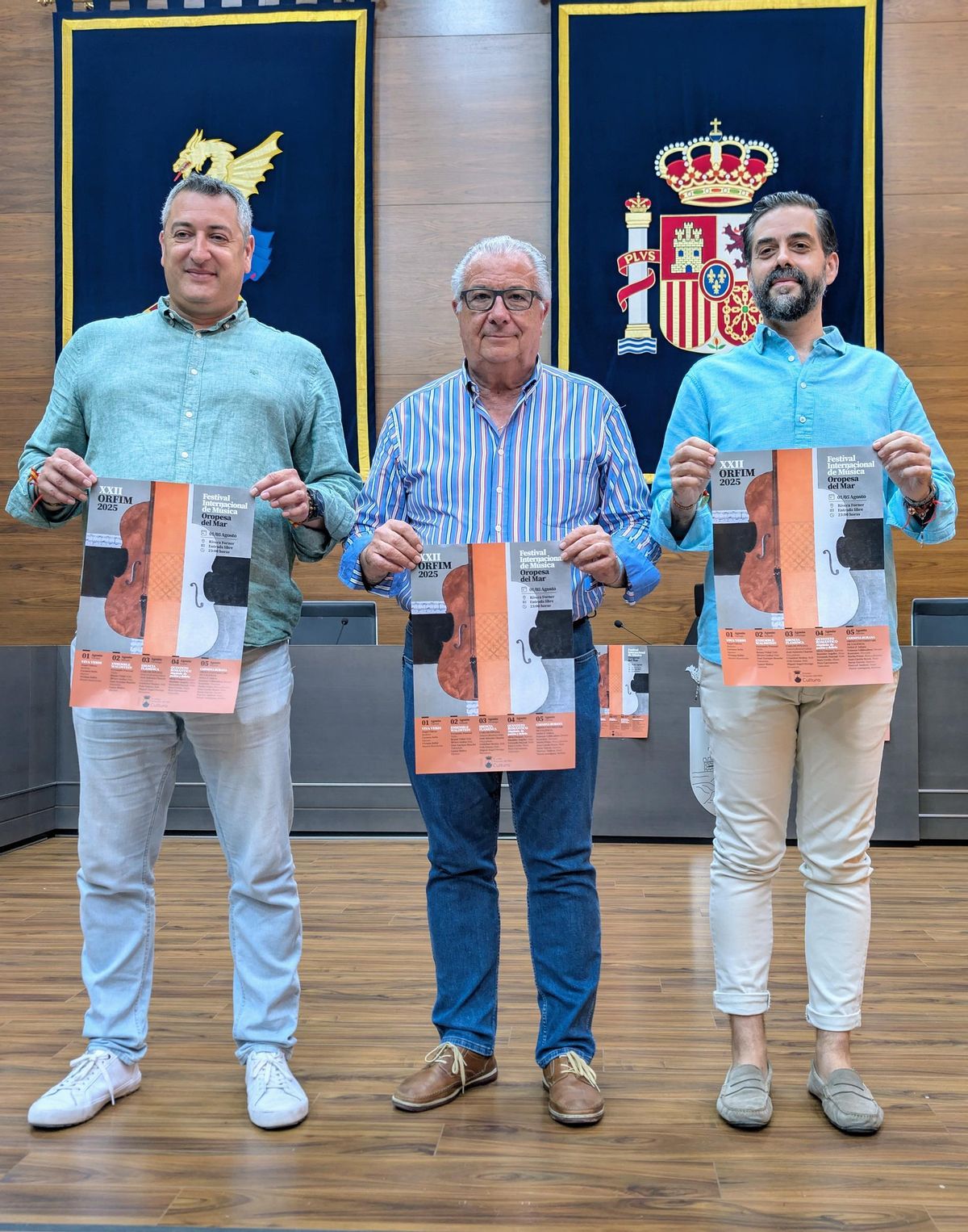 El alcalde de Orpesa junto al concejal de Cultura y el director del Orfim.