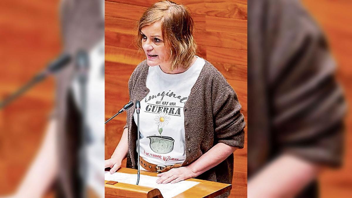 Tomé y su camiseta de la paz.