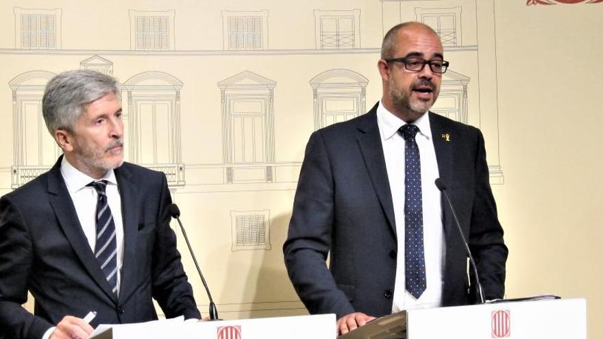 Moncloa i Generalitat acorden garantir la neutralitat de l&#039;espai públic