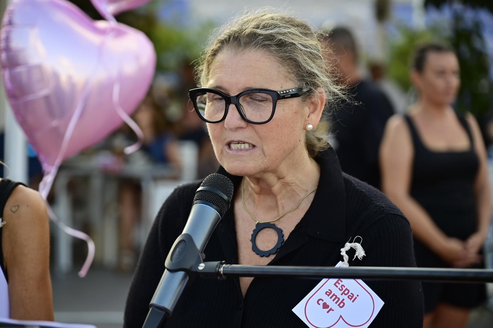 El Moll de Costa se viste de moda con el desfile solidario de Cáritas