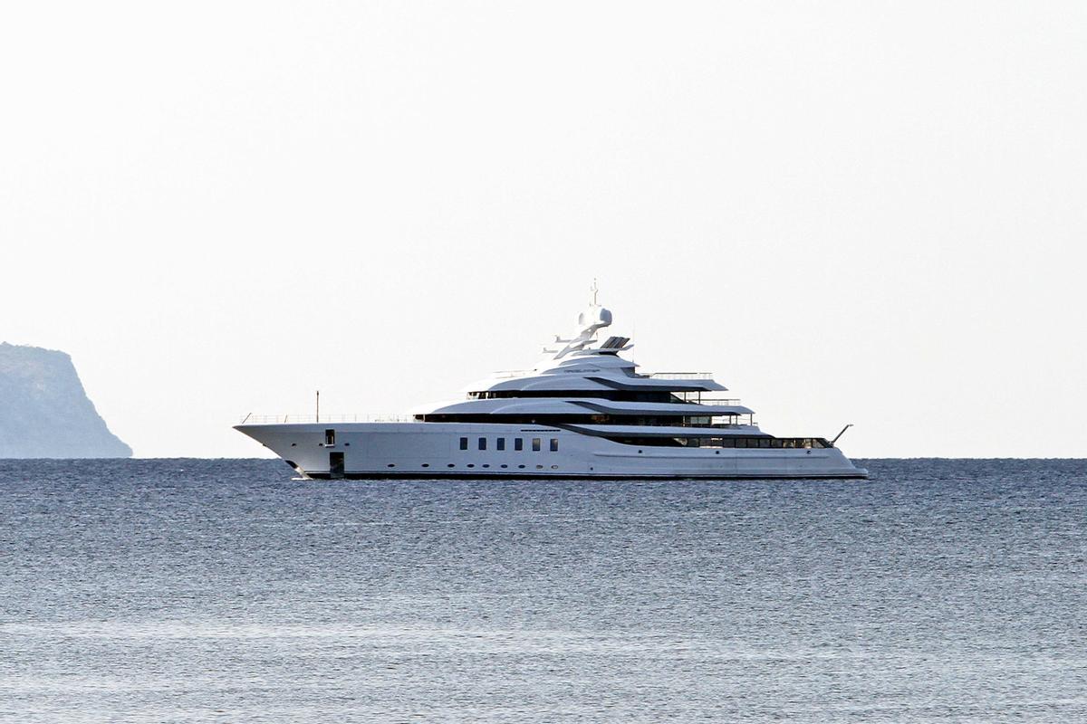 El 'Madsummer', en la bahía de Palma