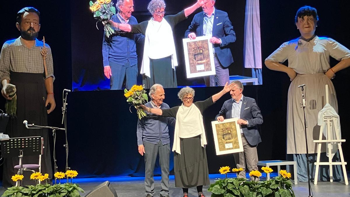 L'acte de celebració del nomenament de Carme Carbó i Casellas com a nova Filla Predilecta de la Vila de Salt