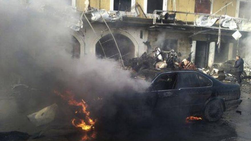 Al menos 5 muertos y 40 heridos al explotar un coche bomba en el Líbano