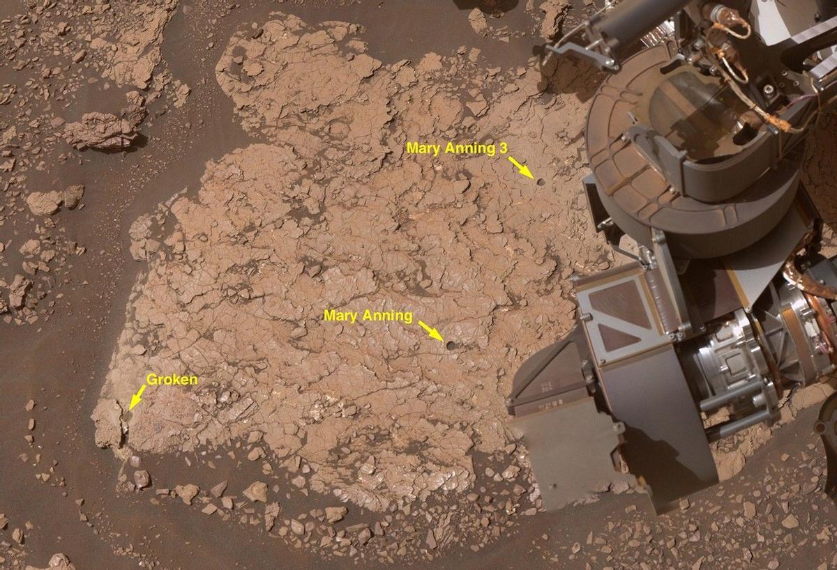 Lugar donde el rover Curiosity recogió las muestras del suelo marciano.