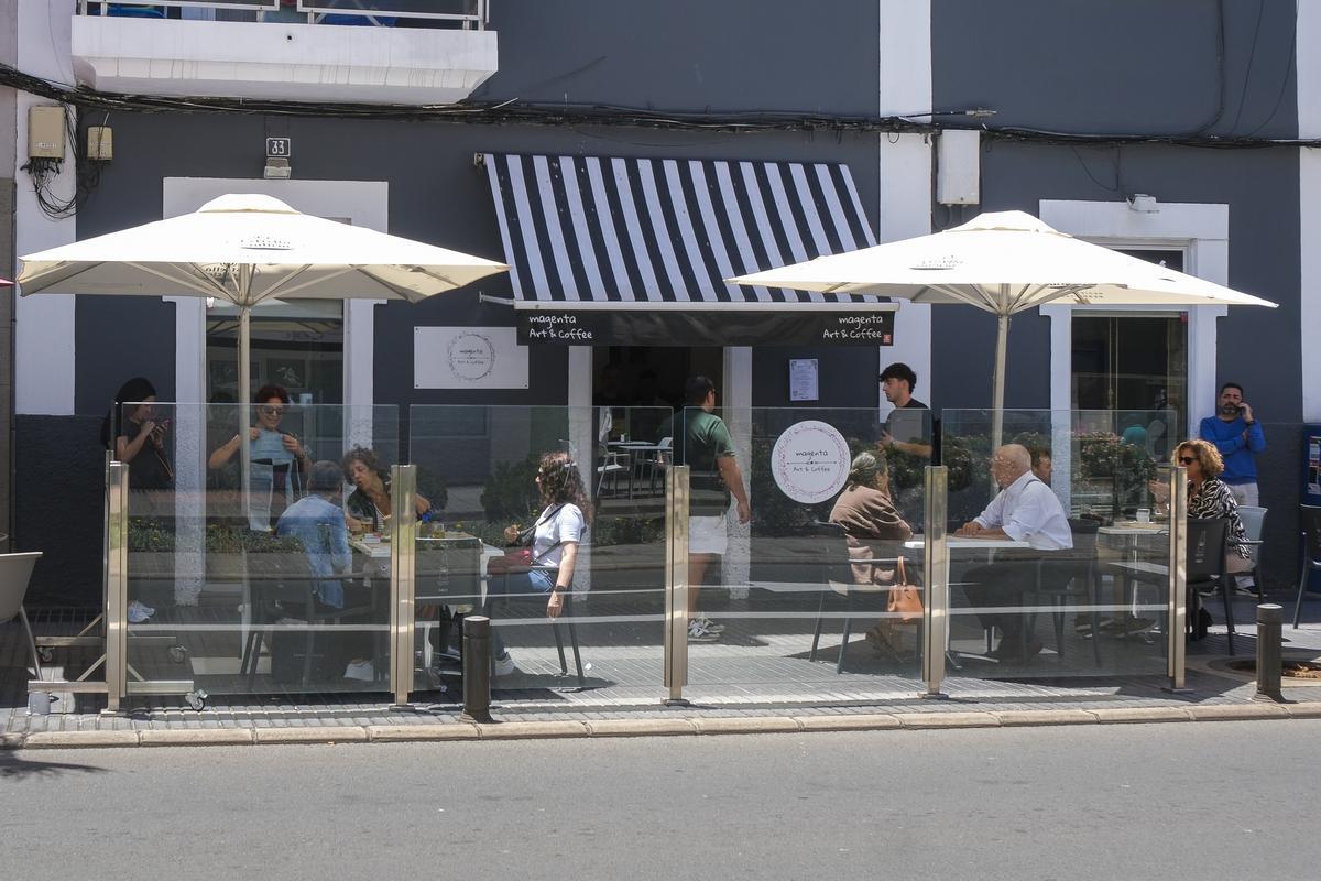 Terrazas del 'Magenta Art & Coffee'.
