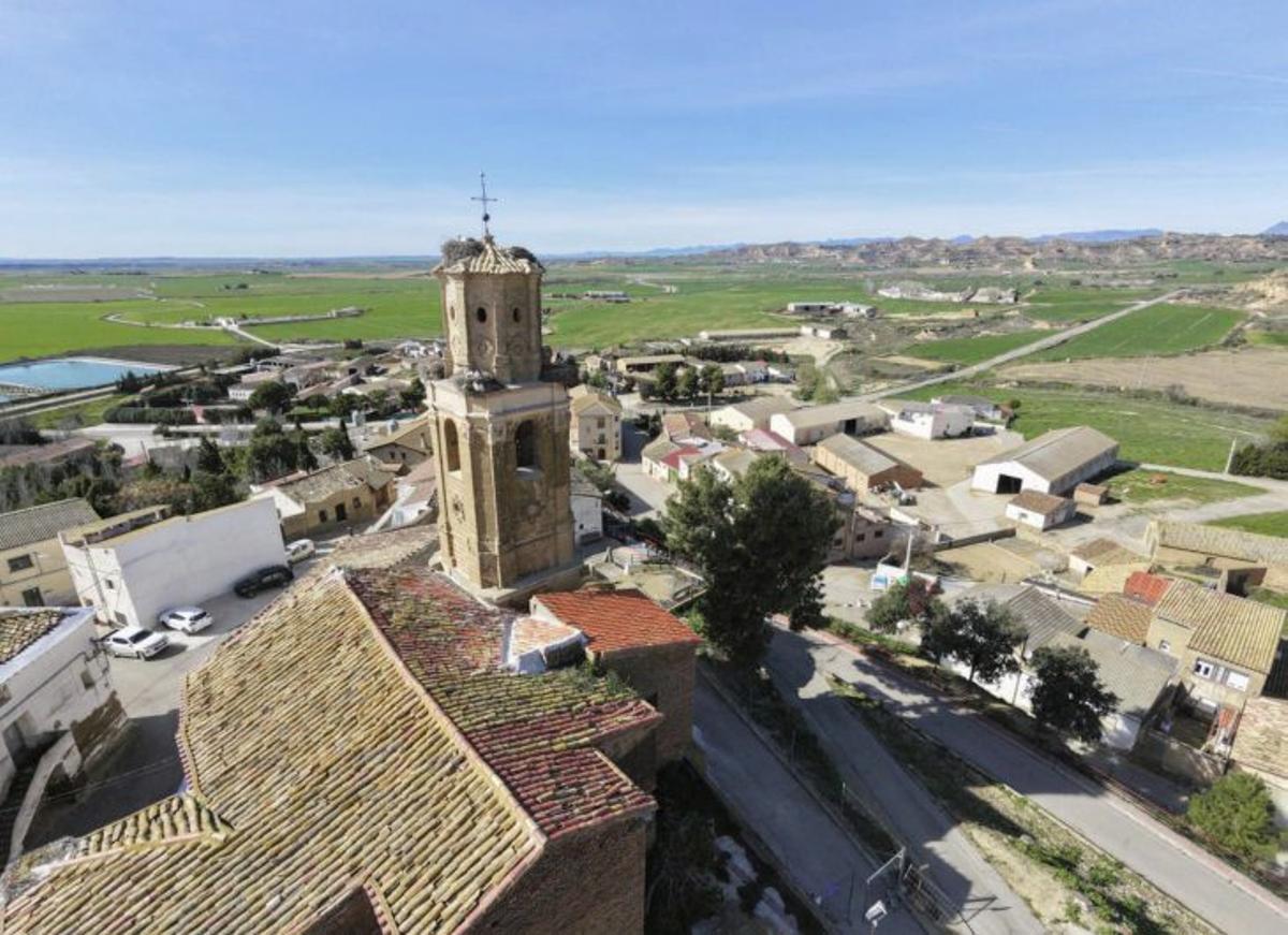 Vista aérea de la iglesia de San Miguel de Tramaced.