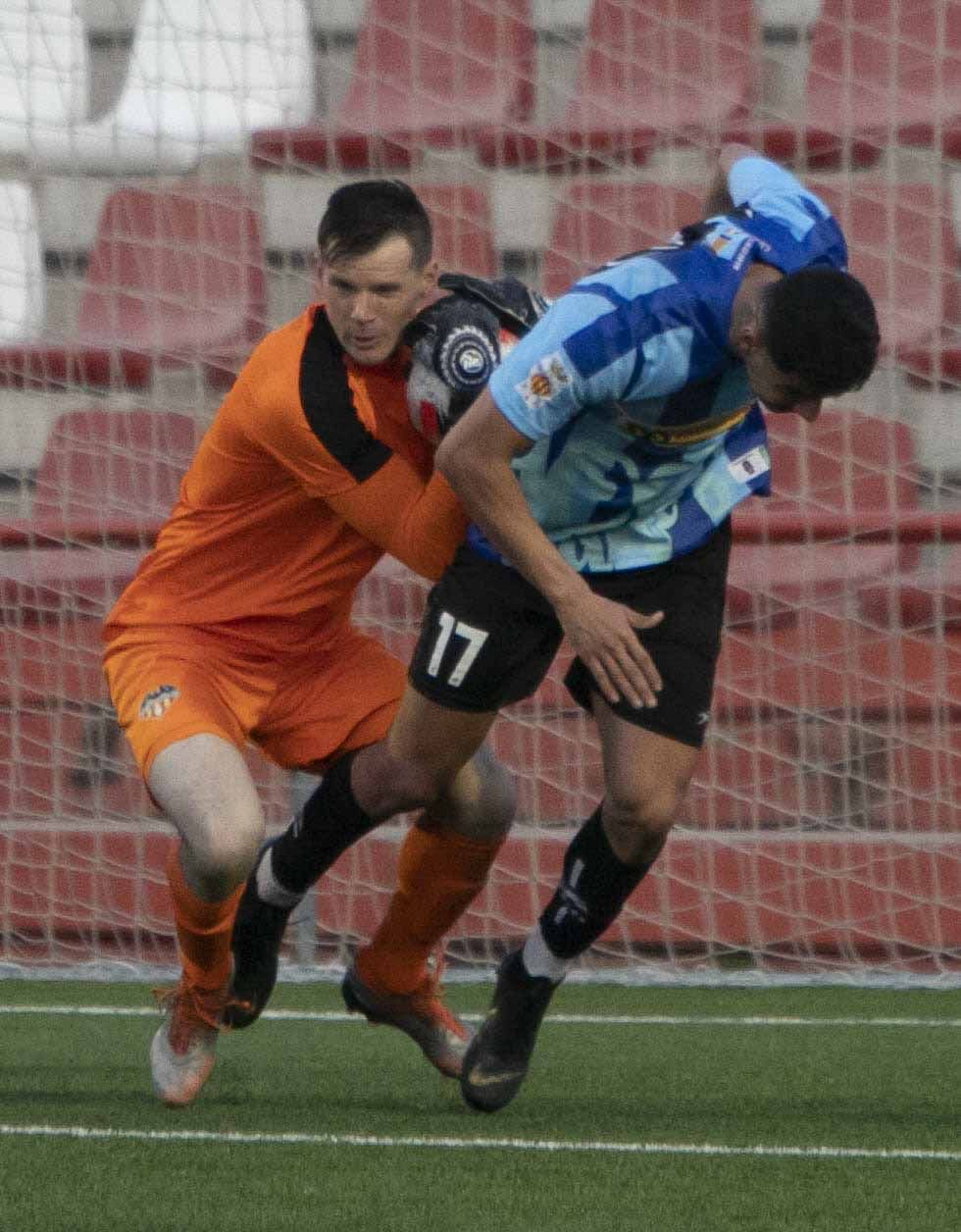 Empate entre el Atlético Saguntino y el CD Acero, en un inusual  derbi, con el Saguntino como local en el Fornás.