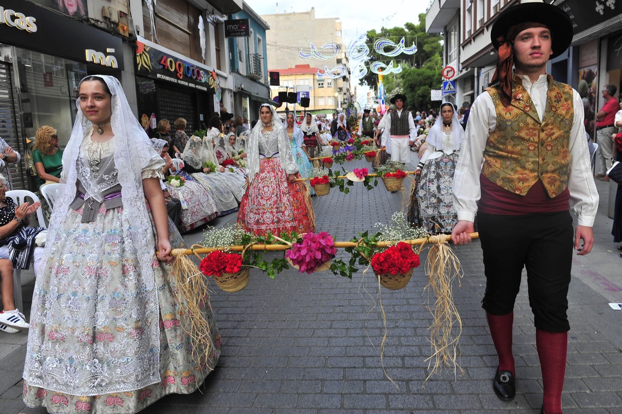 Ofrenda de Flores a los Santos Patronos de Elda