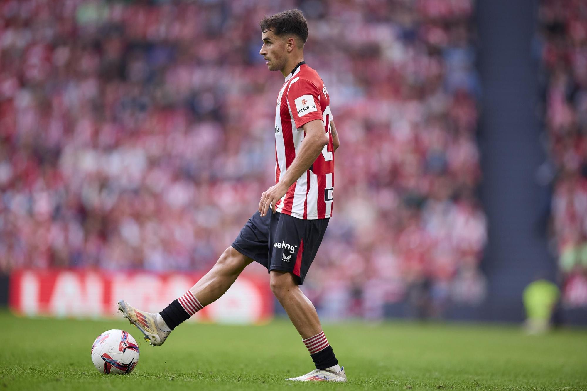 Benat Prados of Athletic Club in action during the LaLiga EA Sports match between Athletic Club and RC Celta de Vigo at San Mames on September 22, 2024, in Bilbao, Spain. AFP7 22/09/2024 ONLY FOR USE IN SPAIN / Ricardo Larreina / AFP7 / Europa Press;2024;SPAIN;Soccer;Sport;ZSOCCER;ZSPORT;Athletic Club de Bilbao v RC Celta de Vigo- La Liga EA Sports;