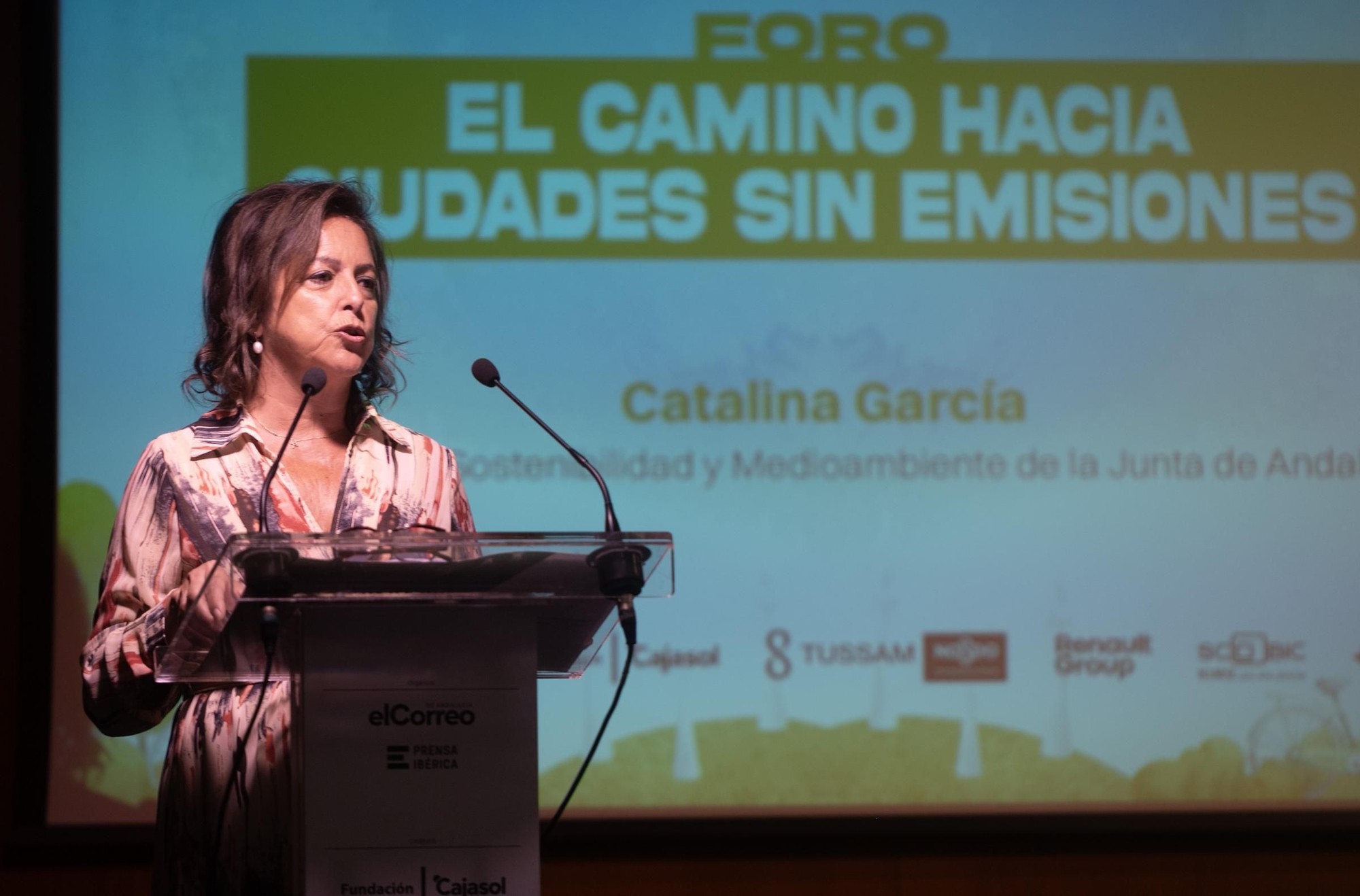 Fotogalería | Foro 'El camino hacia ciudades sin emisiones' de El Correo de Andalucía