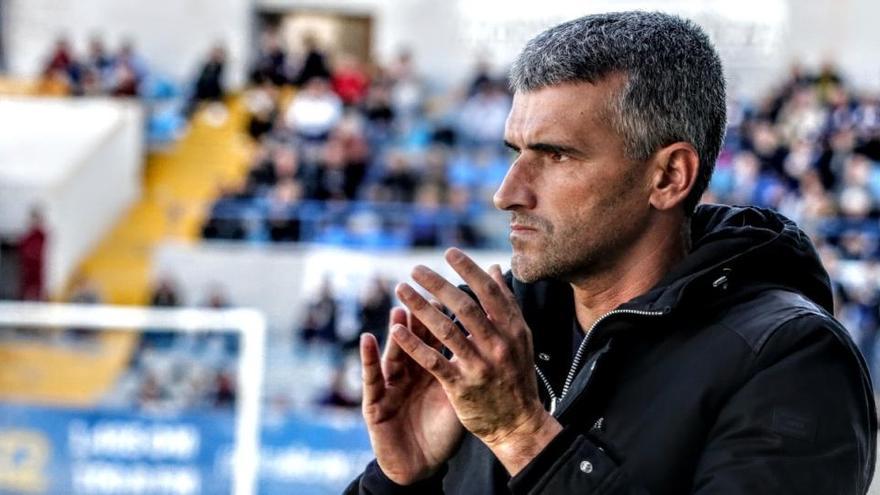 El Alcoyano anuncia la renovación de Vicente Parras como entrenador