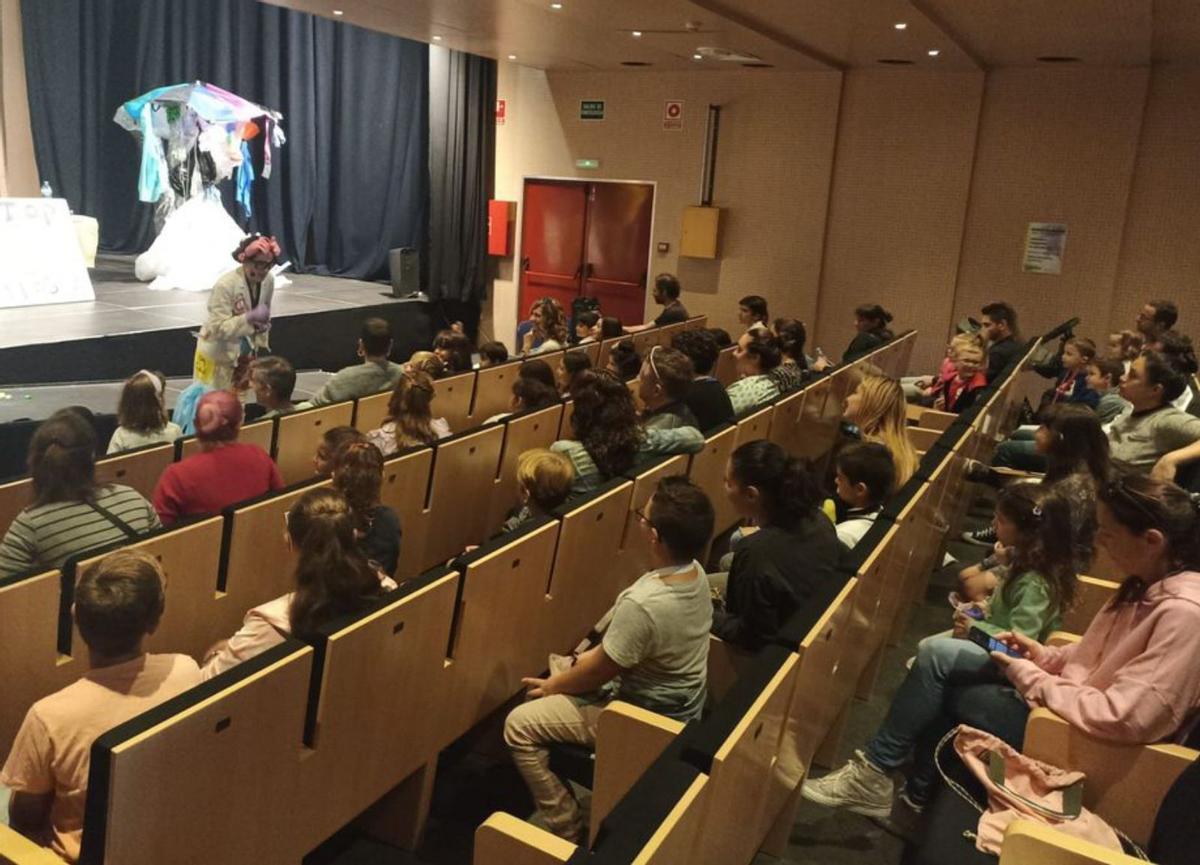 Las actividades infantiles están llenando edificios como el Espai Cultural.