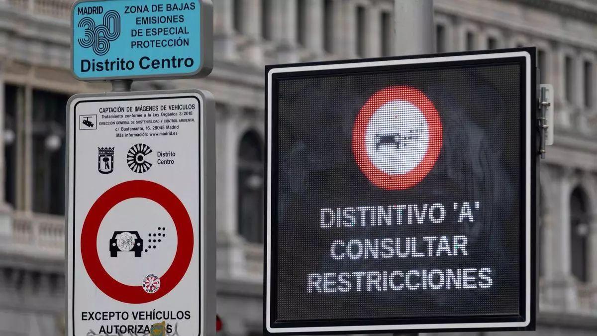 Las regulaciones y restricciones en Europa contrastan con la exportación de coches contaminantes a África