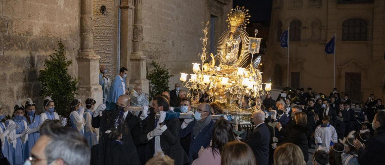 La ciudad honra a la Puríssima en el retorno de las procesiones  | PERALES IBORRA