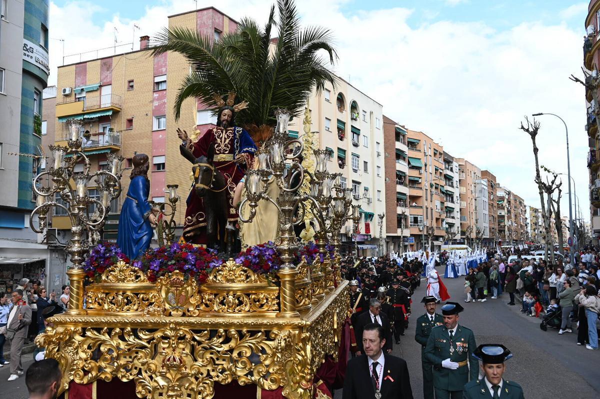 Fotogalería | Así fue el primer Domingo de Ramos de la Semana Santa de Badajoz de Interés Turístico Internacional