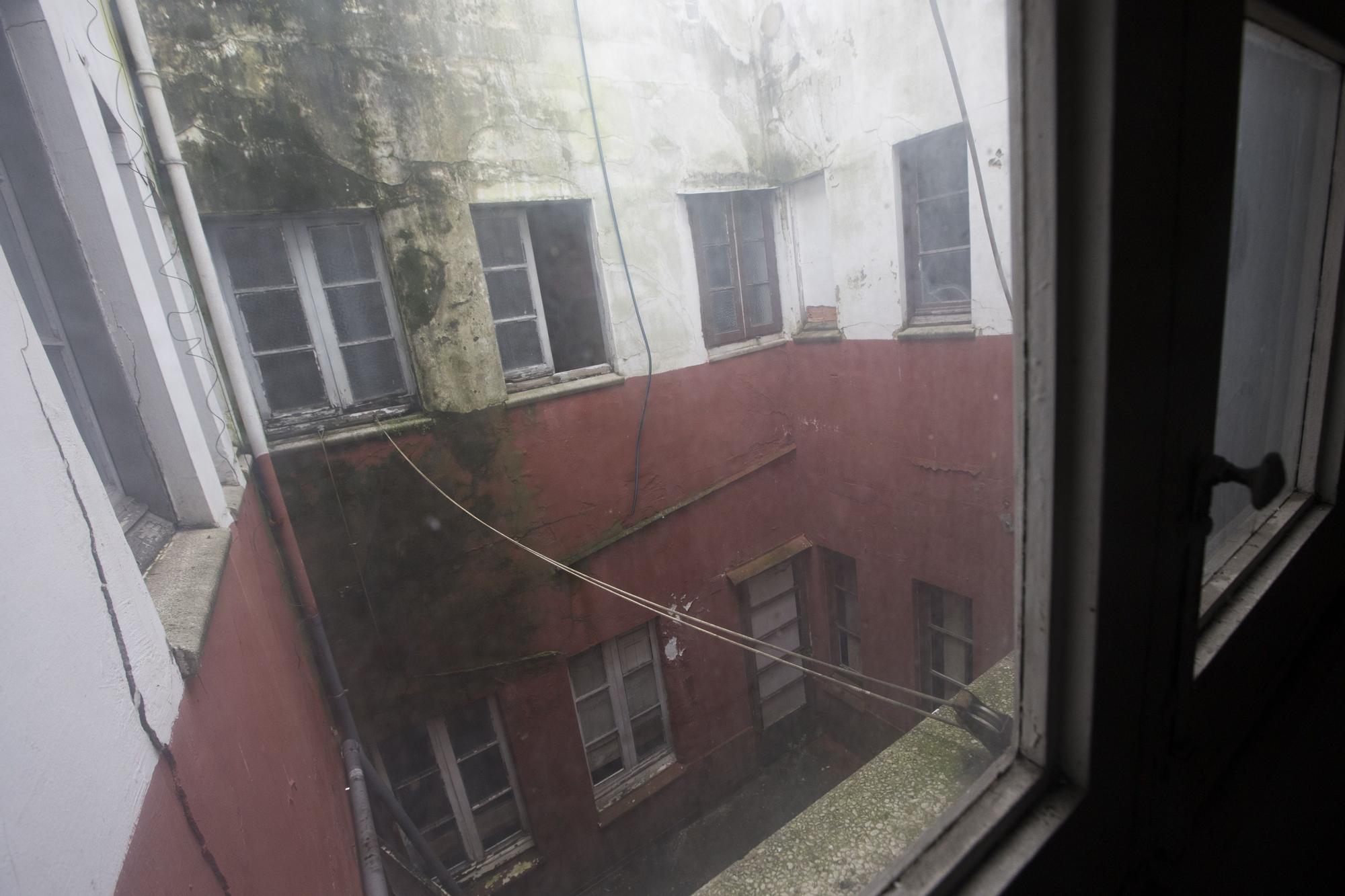 El interior del edificio del Café Colón, al desnudo