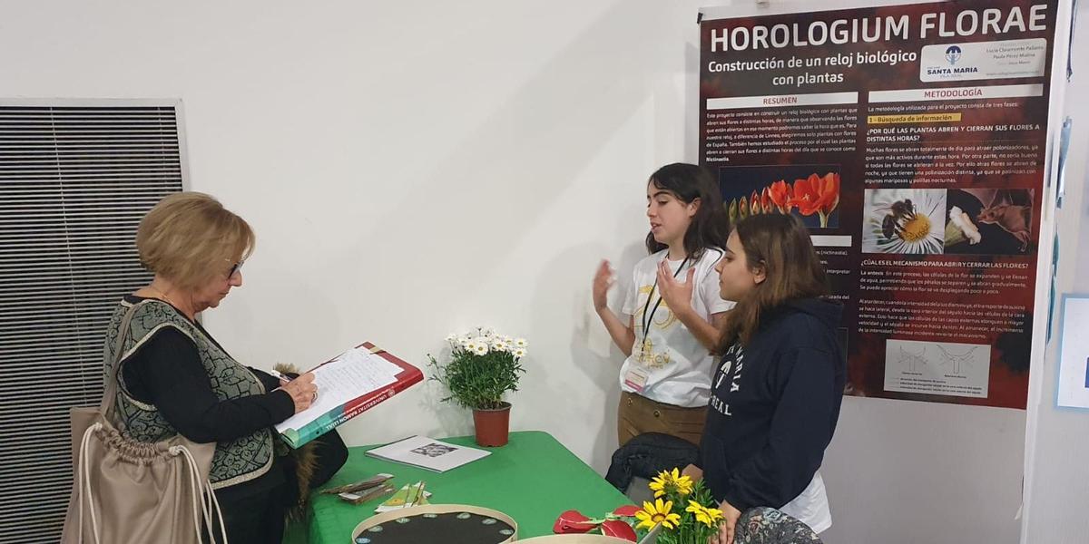 El proyecto de reloj biológico con plantas logró uno de los premios de la cita internacional celebrada en Barcelona.