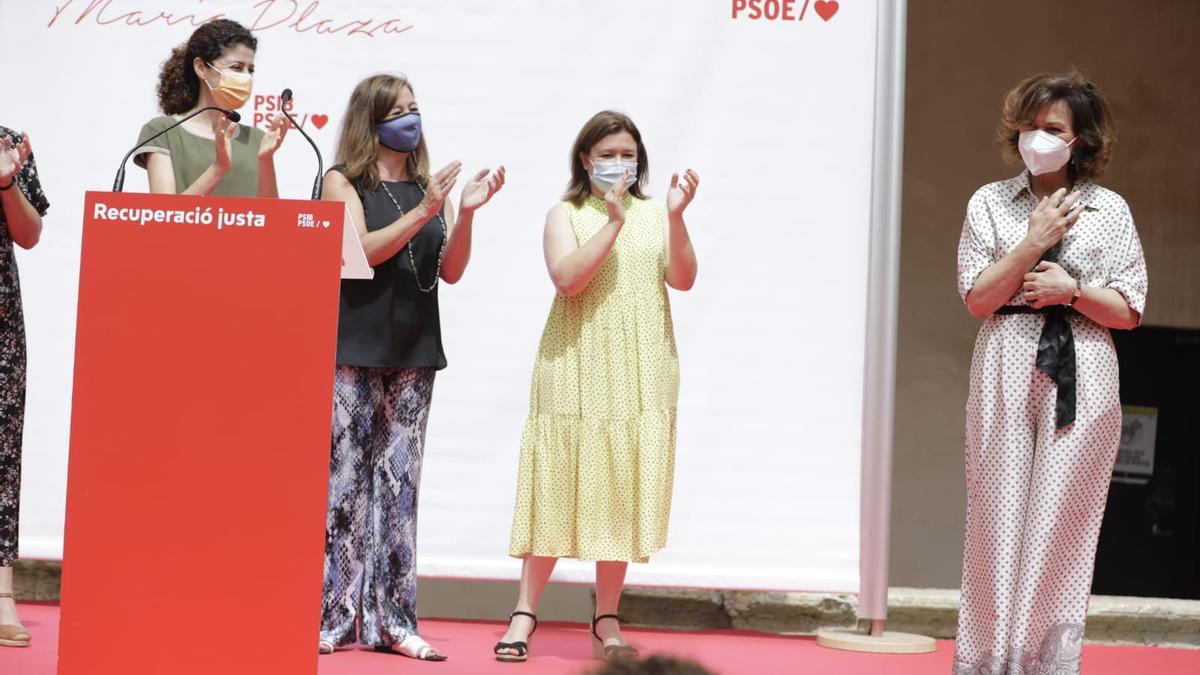 Carmen Calvo asiste a la entrega del premio Maria Plaza del PSIB-PSOE en Inca