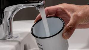 El rebut de l’aigua pujarà gairebé un euro de mitjana a BCN el 2026