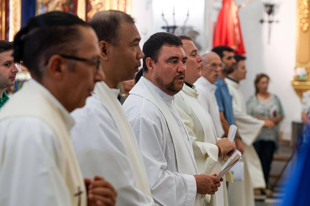 Todas las imágenes de la ordenación de Juan Carlos Rubertiello, diácono en Sant Antoni