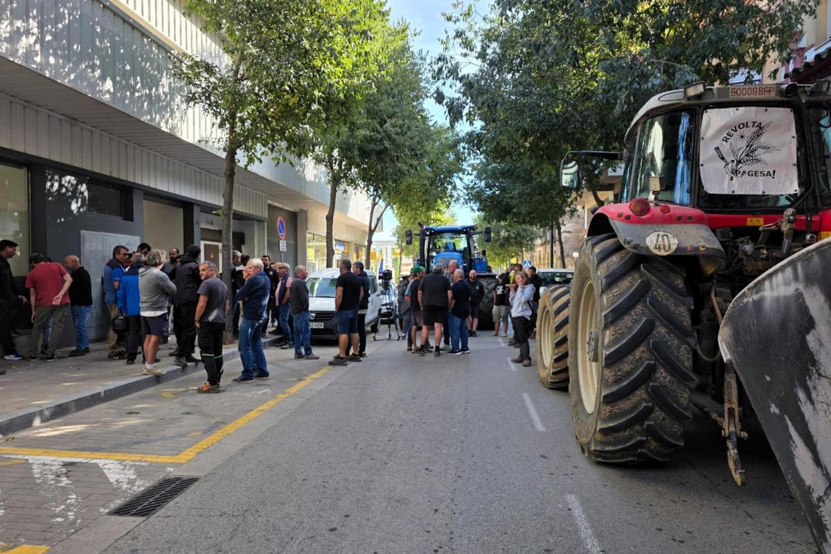 Els pagesos, concentrats a Figueres.