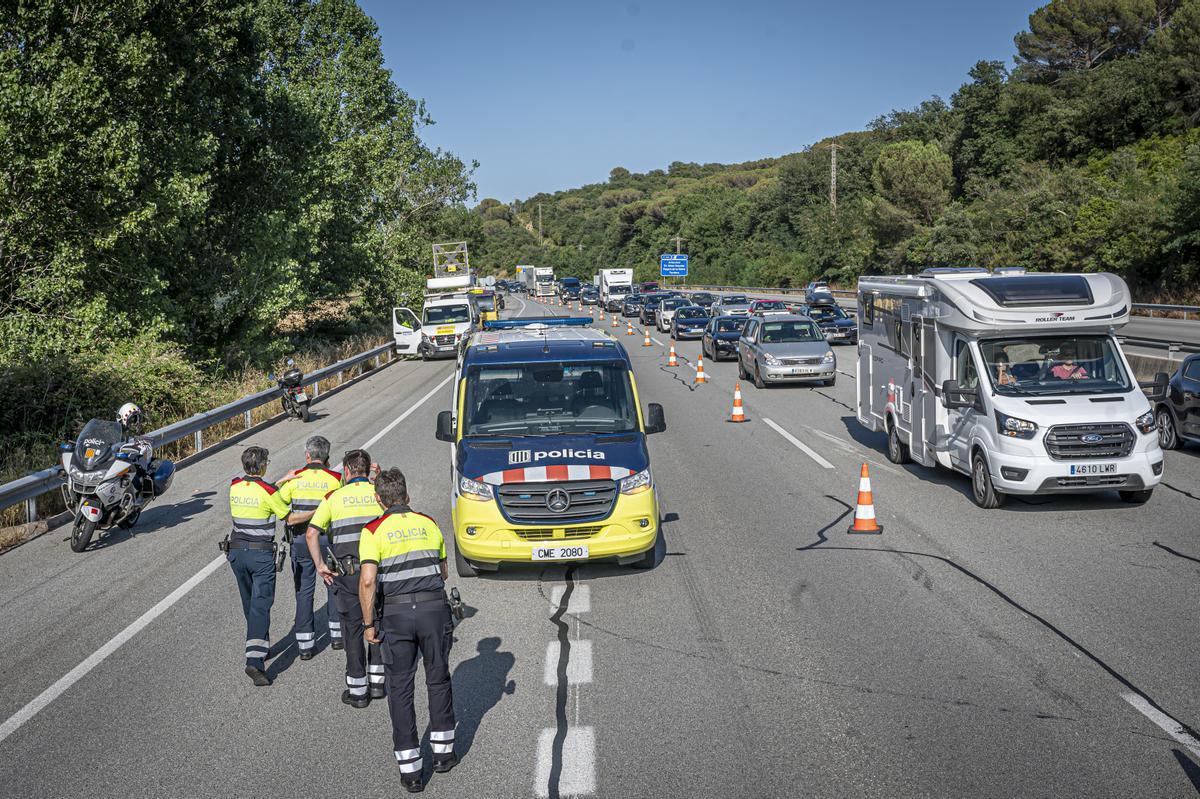 Trágica operación retorno de Sant Joan en la AP-7